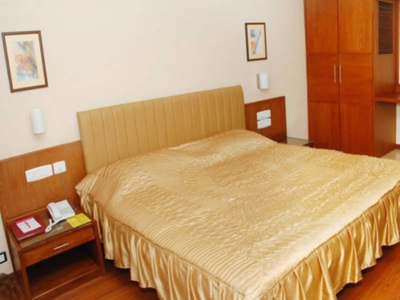Hotel Deepa Comforts Mangalore Esterno foto